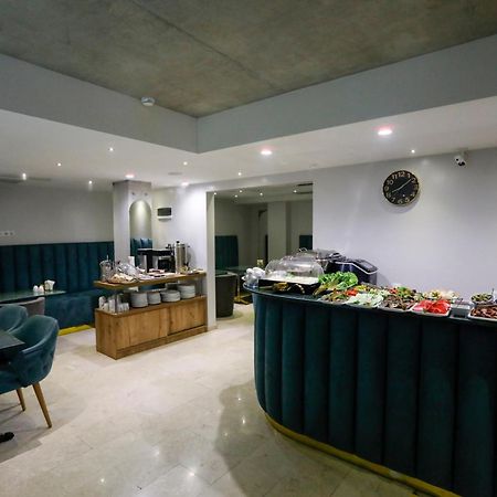 M 1 T Hotel Tbilisi Eksteriør billede