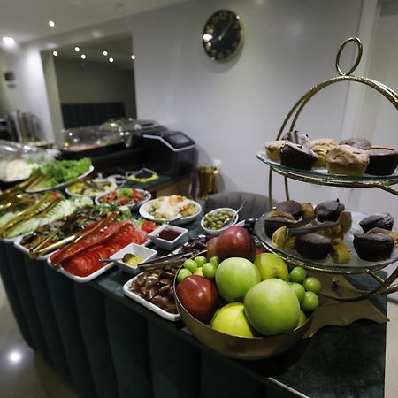 M 1 T Hotel Tbilisi Eksteriør billede