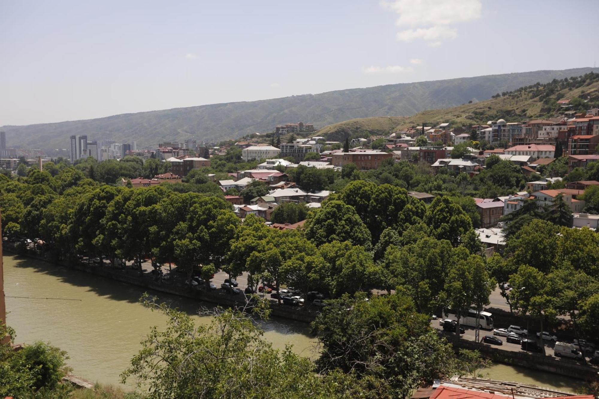 M 1 T Hotel Tbilisi Eksteriør billede