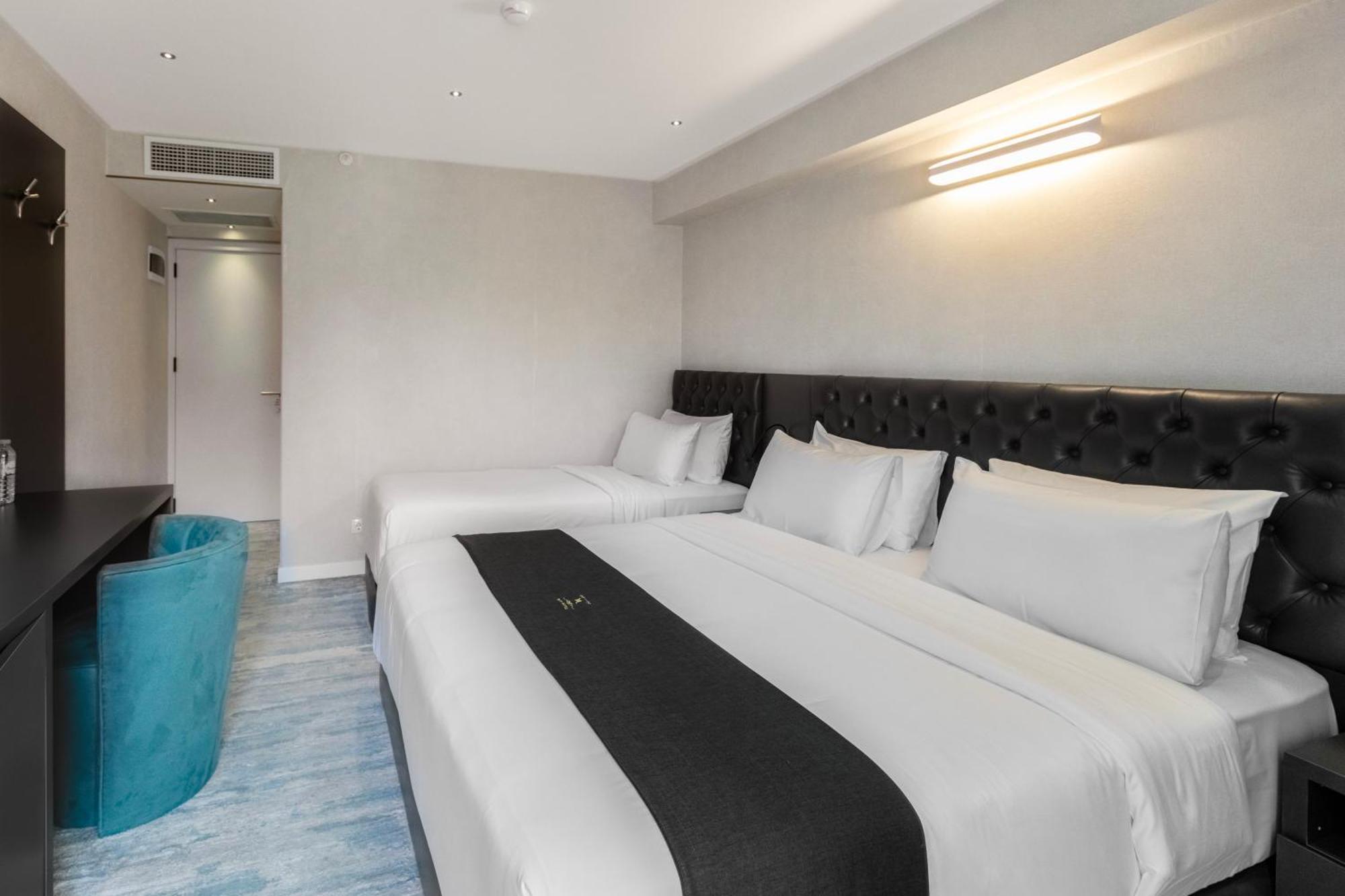 M 1 T Hotel Tbilisi Eksteriør billede